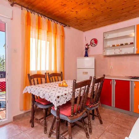 Awesome In With Wifi Apartmán Pula